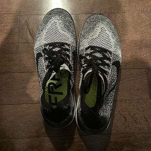 Nike - Free RN Flyknit